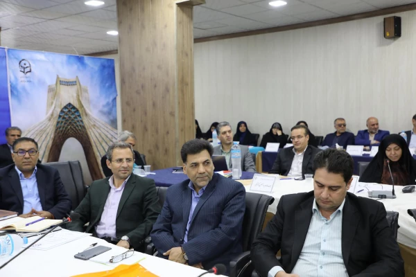 حجت الاسلام و المسلمین قرائتی 7