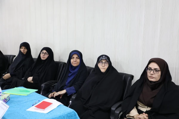 حجت الاسلام و المسلمین قرائتی 9