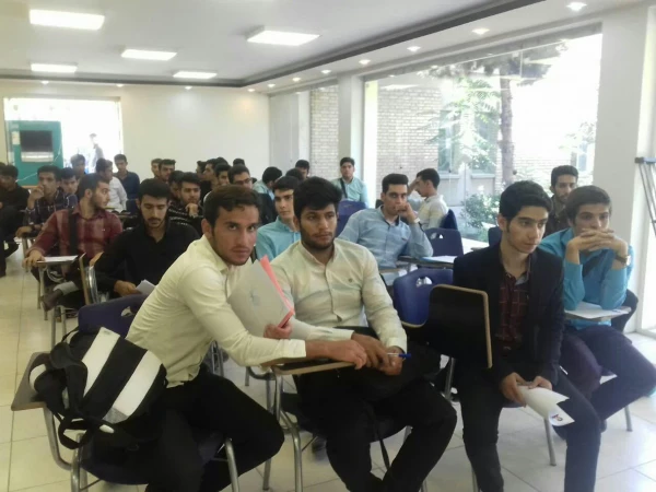 ثبت نام از دانشجویان جدید الورود دانشگاه فرهنگیان استان اصفهان