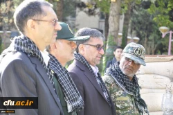 گزارش تصویری از صبحگاه مشترک در پردیس شهید بهشتی به مناسبت هفته دفاع مقدس