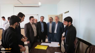 حضور دکتر تاج الدین صالحیان در محل ثبت نام دانشجو معلمان جدیدالورود پردیس شهید مدرس دانشگاه فرهنگیان استان ایلام