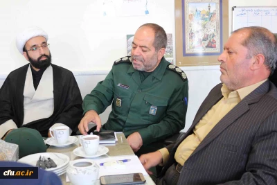 نشست صمیمانه سرهنگ شجاع معاونت تعلیم و تربیت قرار گاه پیشرفت و آبادانی سپاه با دکتر صفرزاده سرپرست دانشگاه فرهنگیان خراسان شمالی در هفته دفاع مقدس