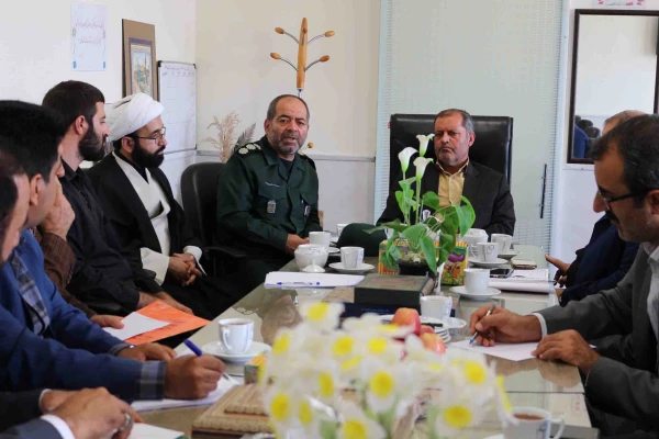 نشست صمیمانه سرهنگ شجاع معاونت تعلیم و تربیت قرار گاه پیشرفت و آبادانی سپاه با دکتر صفرزاده سرپرست دانشگاه فرهنگیان خراسان شمالی در هفته دفاع مقدس 3