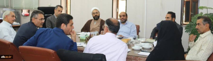 جلسه هماهنگی ثبت نام و پذیرش دانشجومعلمان جدیدالورود سال 99 -98 در دانشگاه فرهنگیان یزد برگزار شد
 2