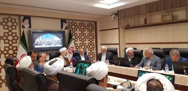 همراهی رئیس دانشگاه فرهنگیان کشور با همراه مقام عالی وزارت در دیدار با مراجع عظام تقلید و نشست با ستاد همکاری های حوزه های علمیه و آموزش و پرورش 4