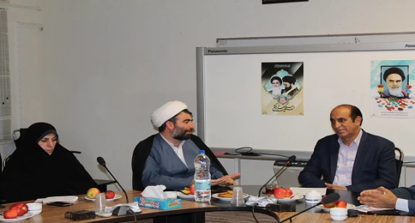 تعامل بین دانشگاه فرهنگیان و آموزش و پرورش دوسویه است. 7