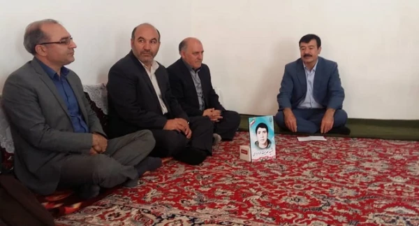 دیدار با خانواده شهید هدایت اله مرادی 3