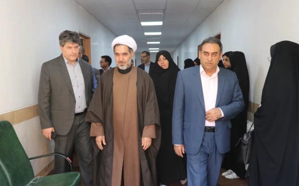 افتتاح سرای دانشجویی گل نسترن پردیس شهید باهنر با حضور رئیس دانشگاه فرهنگیان استان و مدیر کل توسعه، تجهیز نوسازی مدارس استان کرمان 3