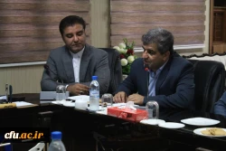 چهارمین نشست کمیته استانی هیات امنای دانشگاه  فرهنگیان استان بوشهر برگزار شد
با حضور استاندار بوشهر، چهارمین نشست کمیته استانی هیات امنای دانشگاه  فرهنگیان استان بوشهر در دفتر استاندار برگزار شد. 4