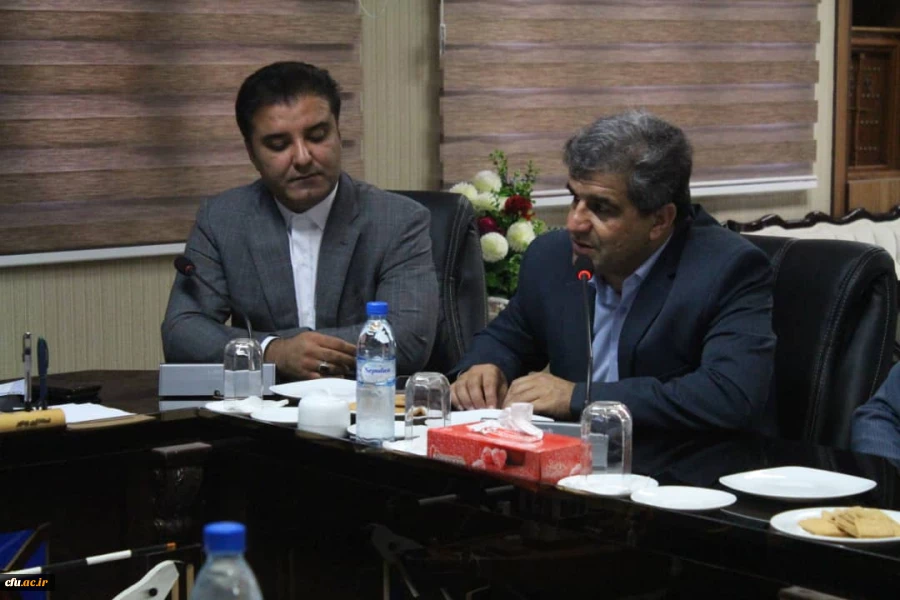 چهارمین نشست کمیته استانی هیات امنای دانشگاه  فرهنگیان استان بوشهر برگزار شد
با حضور استاندار بوشهر، چهارمین نشست کمیته استانی هیات امنای دانشگاه  فرهنگیان استان بوشهر در دفتر استاندار برگزار شد. 4