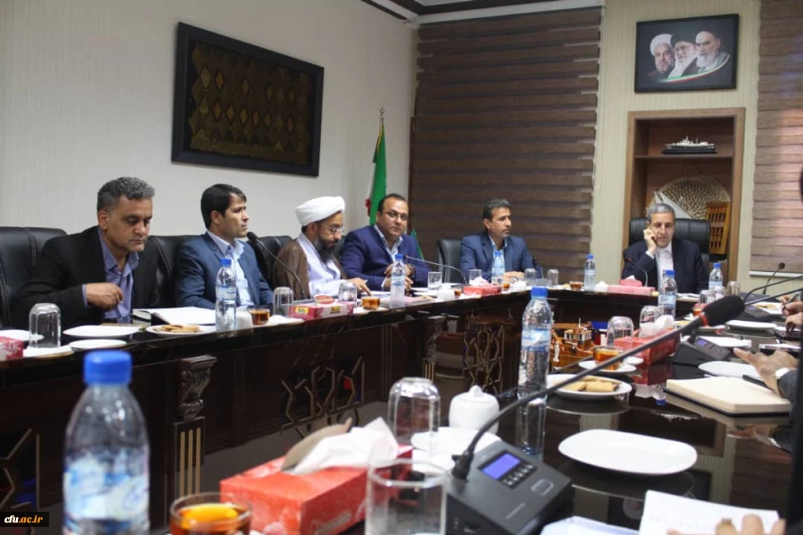 چهارمین نشست کمیته استانی هیات امنای دانشگاه  فرهنگیان استان بوشهر برگزار شد
با حضور استاندار بوشهر، چهارمین نشست کمیته استانی هیات امنای دانشگاه  فرهنگیان استان بوشهر در دفتر استاندار برگزار شد. 2