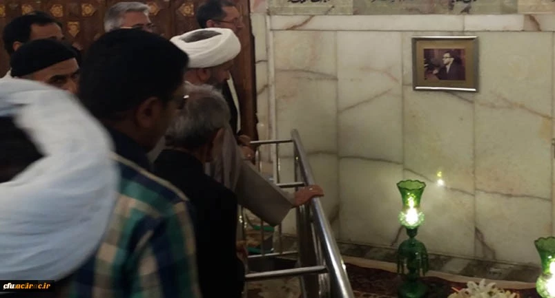 در سالگرد شهادت شهید عبدالکریم هاشمی نژاد جمعی از مسئولان، استادان و دانشجویان پردیس شهید بهشتی مشهد با حضور بر سر مزاراین شهید گرانقدر، به مقام والای ایشان ادای احترام کردند.