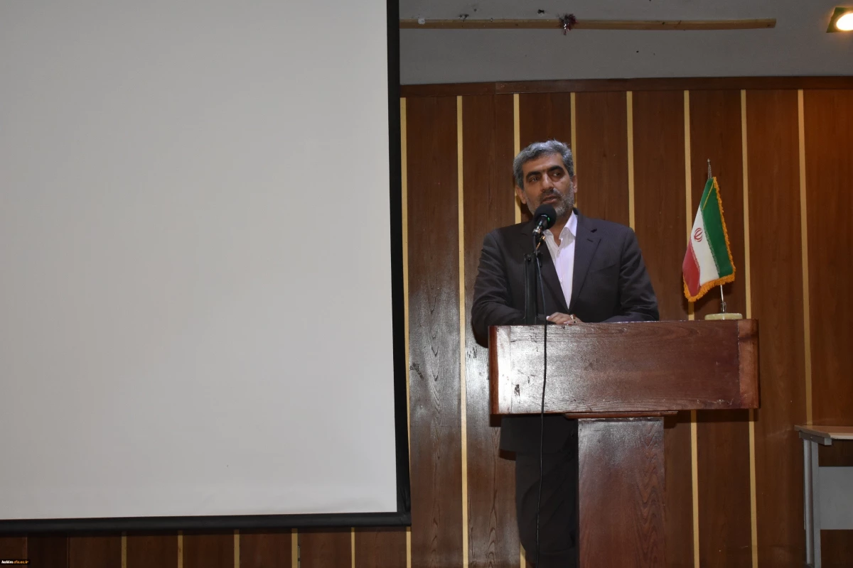 برگزاری مراسم استقبال از نو دانشجو معلمان پردیس حکیم فردوسی البرز
 4