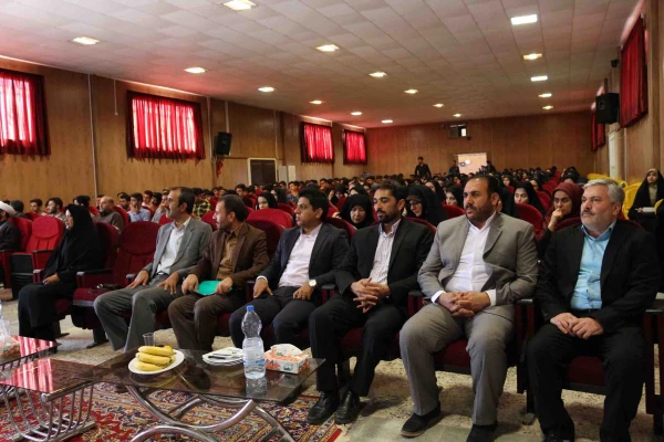 آئین استقبال از دانشجویان جدیدالورود پردیس های دانشگاه فرهنگیان خراسان شمالی با حضور نماینده ولی فقیه و امام جمعه شهرستان بجنورد برگزار شد.

دکتر صفرزاده: امروز عصر دانایی است 4