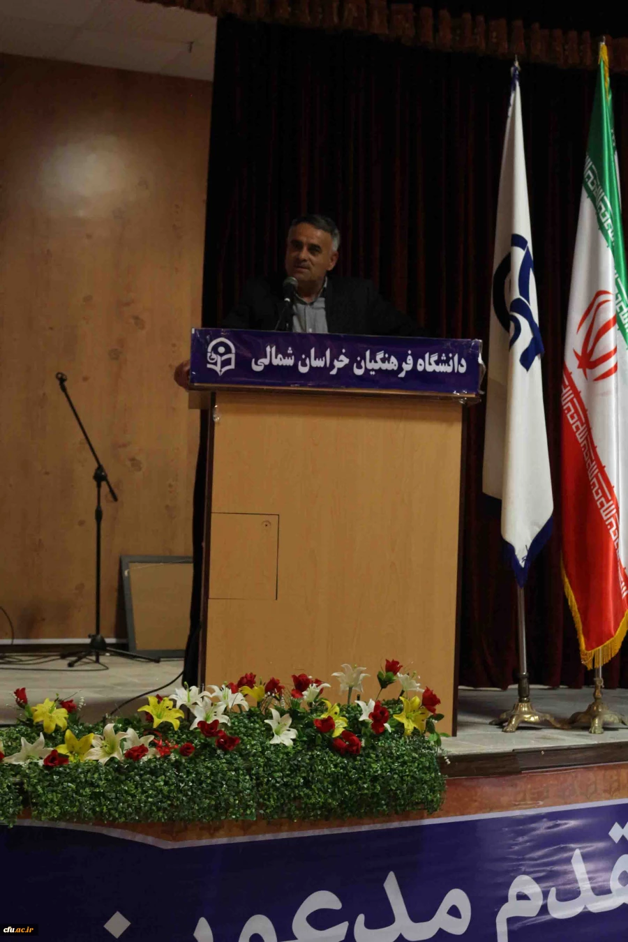 آئین استقبال از دانشجویان جدیدالورود پردیس های دانشگاه فرهنگیان خراسان شمالی با حضور نماینده ولی فقیه و امام جمعه شهرستان بجنورد برگزار شد.

دکتر صفرزاده: امروز عصر دانایی است 6