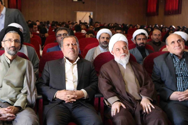 آئین استقبال از دانشجویان جدیدالورود پردیس های دانشگاه فرهنگیان خراسان شمالی با حضور نماینده ولی فقیه و امام جمعه شهرستان بجنورد برگزار شد.

دکتر صفرزاده: امروز عصر دانایی است 7