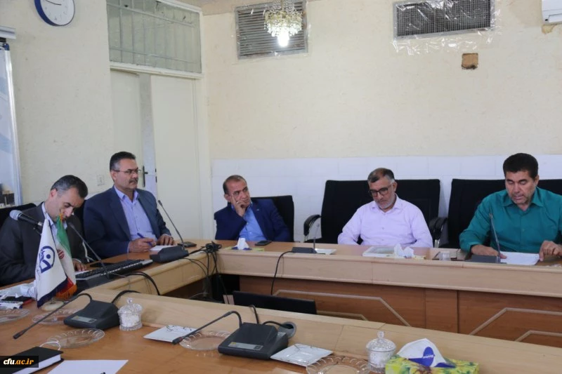 نشست مدیران دانشگاه فرهنگیان یزد با سرپرستان شبانه روزی پردیس های استان 6