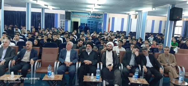 برای حل مشکلات جامعه تعلیم و تربیت باید راه کارهای ابتکاری خلق شود  2