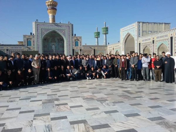 دانشگاه فرهنگیان دانشگاه زیست مدار است
 3