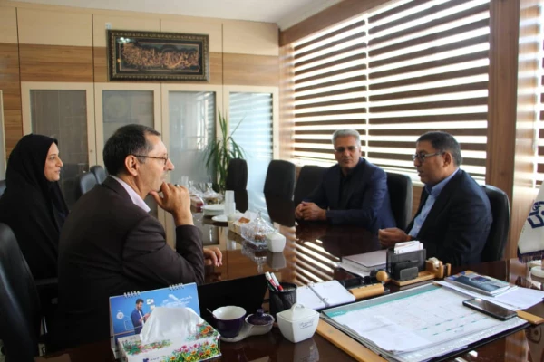 تلاش کنیم تا بهترین شرایط برای  بهترین فصل عمر دانشجو معلمان در دانشگاه فرهنگیان فراهم شود. 2