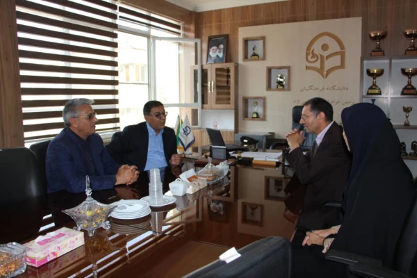 تلاش کنیم تا بهترین شرایط برای  بهترین فصل عمر دانشجو معلمان در دانشگاه فرهنگیان فراهم شود. 4