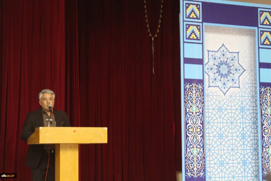 با حضور مشاور رئیس دانشگاه فرهنگیان کشور

برگزاری آئین استقبال دانشجومعلمان نوورود پردیس علامه طباطبایی بوشهر 7