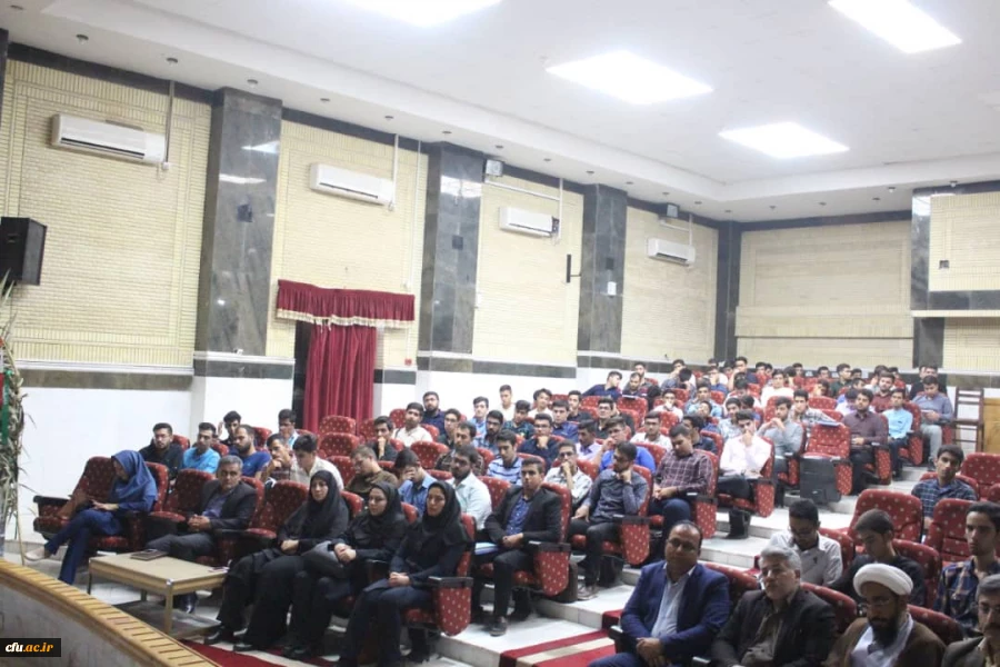 با حضور مشاور رئیس دانشگاه فرهنگیان کشور

برگزاری آئین استقبال دانشجومعلمان نوورود پردیس علامه طباطبایی بوشهر 3