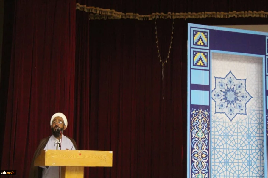 با حضور مشاور رئیس دانشگاه فرهنگیان کشور

برگزاری آئین استقبال دانشجومعلمان نوورود پردیس علامه طباطبایی بوشهر 6