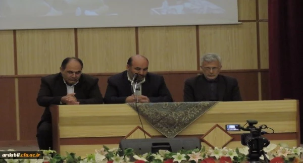 معلم رکن اصلی نظام تعلیم و تربیت در سند تحول بنیادین آموزش و پرورش است 8