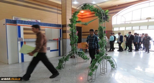 معلم رکن اصلی نظام تعلیم و تربیت در سند تحول بنیادین آموزش و پرورش است 9