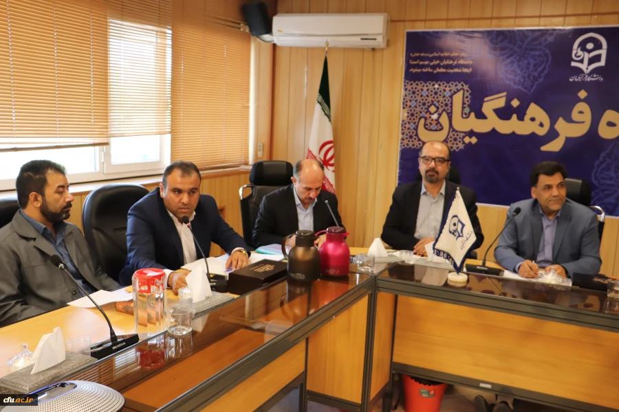 اولین جلسه دوره بالندگی مجازی پیرامون نظام نامه فرهنگی و تربیتی 7