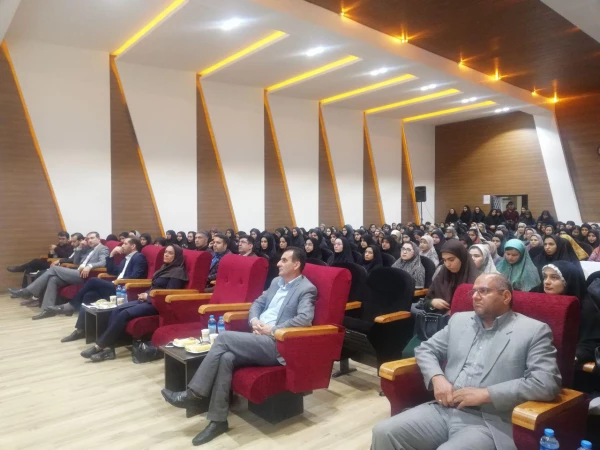 شما دانش آموز دیروز، نخبگانی هستید که با بصیرت بالا شغل معلمی را انتخاب کرده اید 14