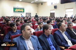 نسبت به نظام تعلیم و تربیت و کتاب های درسی نقاد باشید تا بتوان از فکر جوان شما بهره برد
دانشجومعلمان برای  بهره مندی از پتانسیل، ظرفیتشان  در تشکل ها و نشریات پردیس ها و مراکز  فعال باشند
 3