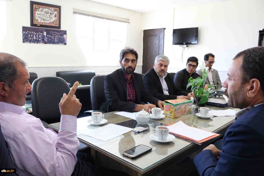 تشکیل شورای ورزشی پردیس های خراسان شمالی

دکتر صفرزاده خطاب به مسئولین تربیت بدنی پردیس ها گفت: فعالیت های حوزه تربیت بدنی را جدی بگیرید که نشاط دانشجویان در گرو فعالیت های ورزشی است. 3