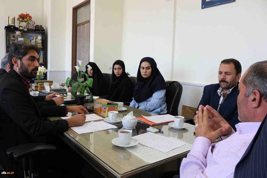 تشکیل شورای ورزشی پردیس های خراسان شمالی

دکتر صفرزاده خطاب به مسئولین تربیت بدنی پردیس ها گفت: فعالیت های حوزه تربیت بدنی را جدی بگیرید که نشاط دانشجویان در گرو فعالیت های ورزشی است. 5