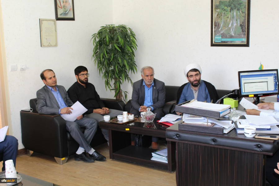 فعالیت ستاد اربعین دانشگاه فرهنگیان لرستان در راستای رفع موانع حضور دانشجویان باشد. 6