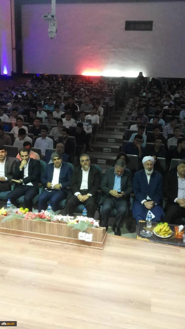 سرپرست معاونت نظارت، ارزیابی و تضمین کیفیت دانشگاه فرهنگیان:

انتخاب درست، شناسایی شرایط و برنامه ریزی دقیق، سه حلقه مهم تضمین کیفیت در زندگی است 2