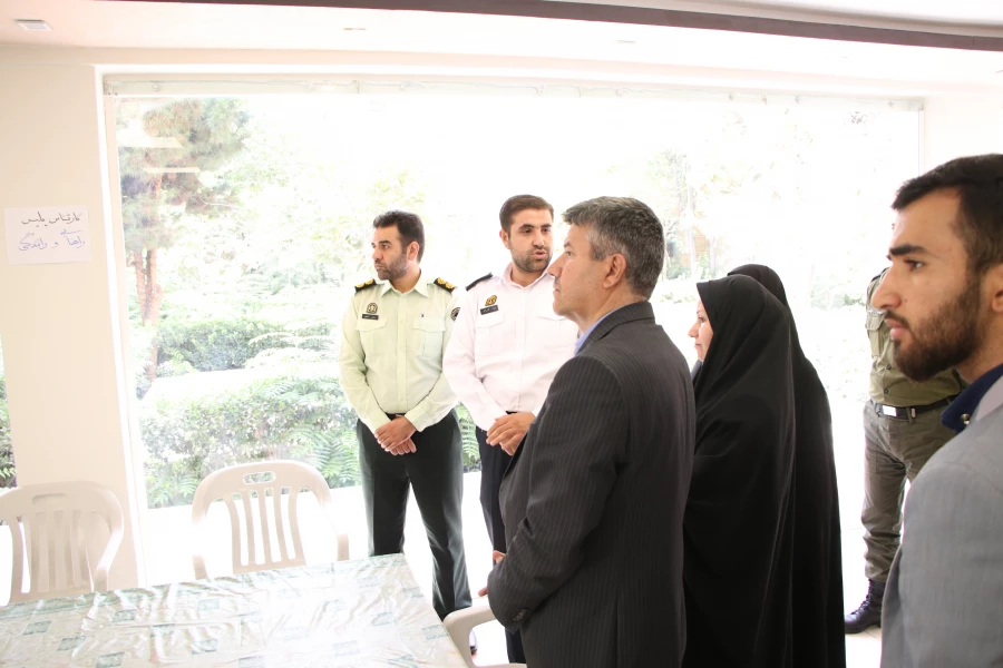 نمایشگاه پژوهشی و آموزشی نیروی انتظامی استان اصفهان