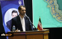 همکاران و اساتید ویژگی ها و توقعات دانشجویان را بشناسند و کلاس های درس صحنه همزبانی با نسل جدید باشد. 4