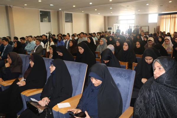 کرسی ترویجی عرضه و نقد ایده علمی عملیاتی سازی طراحی آموزشی با رویکرد سازنده گرایی در برنامه درسی دانشگاه فرهنگیان برگزارشد 6