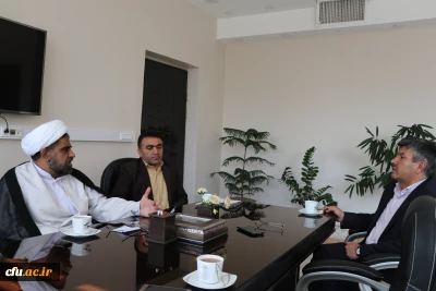 در راستای اجرایی شدن تفاهمنامه همکاری فی مابین صورت گرفت:

نشست مشترک مدیر حوزه های علمیه خواهران استان اصفهان با سرپرست مدیریت دانشگاه فرهنگیان اصفهان