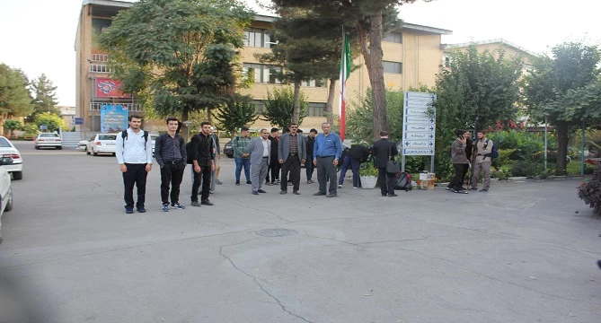 بدرقه کاروان زیارتی پردیس شهید مقصودی همدان با فریاد لبیک یا حسین (ع) 2