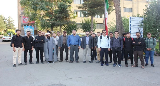 بدرقه کاروان زیارتی پردیس شهید مقصودی همدان با فریاد لبیک یا حسین (ع) 2