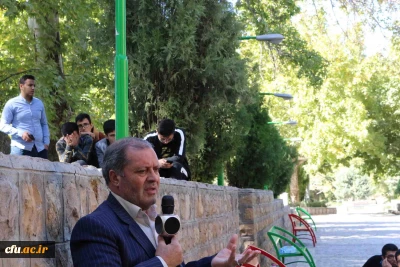 دکتر صفر زاده  در گردهمایی دانشجویان جدید الورود دانشگاه فرهنگیان خراسان شمالی:

برای معلمی ورزیدن در افق پیش رو بایستی مجهز به علم و دانایی و اخلاق کریمه بوده و به تقویت فضایل اخلاقی خویش بپردازید