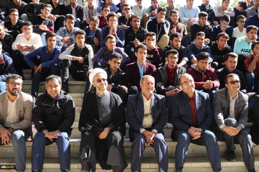 گردهمایی دانشجویان جدید الورود دانشگاه فرهنگیان خراسان شمالی در اردوگاه تفریحی بش قارداش

دکتر صفرزاده به دانشجوبان جدید تاکید نمود: برای معلمی ورزیدن در افق پیش رو بایستی مجهز به علم و دانایی و اخلاق کریمه و به تقویت فضایل اخلاقی خویش بپردازید. 4