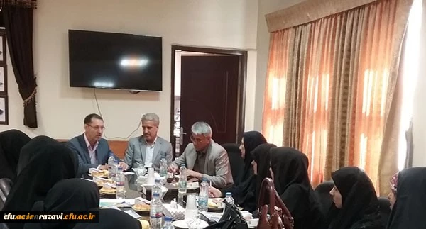 

بیشترین نقش تربیتی در سرای دانشجویی است
 3