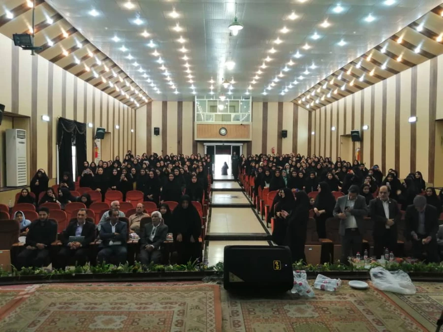 بازدید مدیر امور پردیس های دانشگاه فرهنگیان استان  فارس از مرکز آموزش عالی زینب کبری (س) کازرون 2