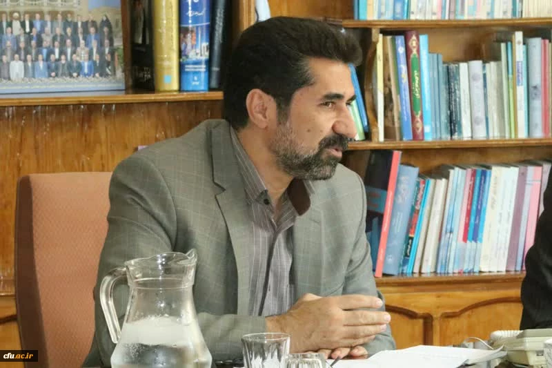 نشست مشترک مدیریت و مسئولین دانشگاه فرهنگیان استان اصفهان با مدیرکل و مسئولین آموزش و پرورش استان