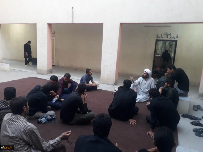 برگزاری نشست های تربیتی در موکب دانشگاه فرهنگیان در کربلا
