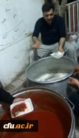 پخش نذری و شام در موکب دانشگاه فرهنگیان در کربلا
